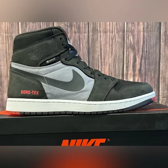 AIR JORDAN 1 HIGH GORE TEX - CEMENT GREY DARK CHARCOAL - SIZE 11 (DB2889 002) - Picture 2 of 7